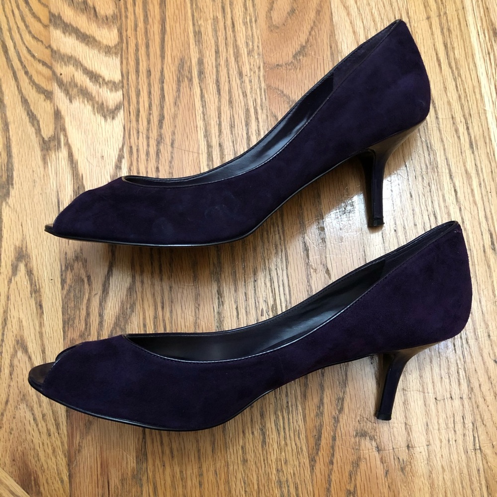 Nine West Coweno purple suede peep toe pumps - Picture 4 of 5